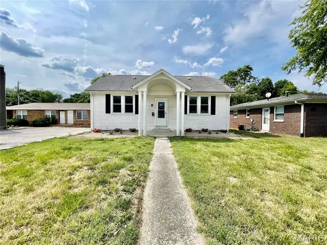$110,000 | 1519 Lebanon Avenue, Belleville, IL 62221