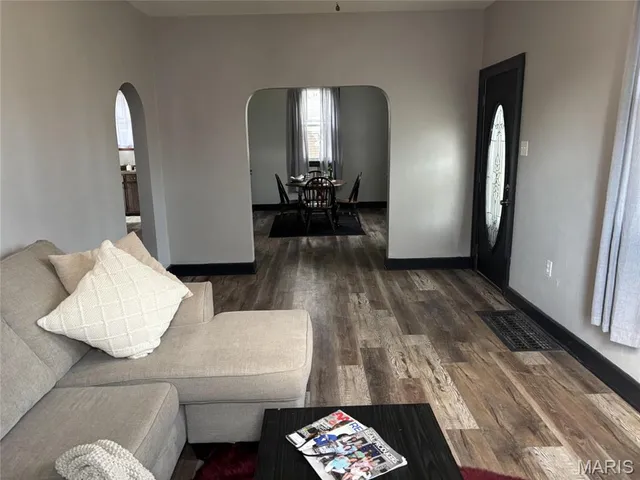 $110,000 | 1519 Lebanon Avenue, Belleville, IL 62221