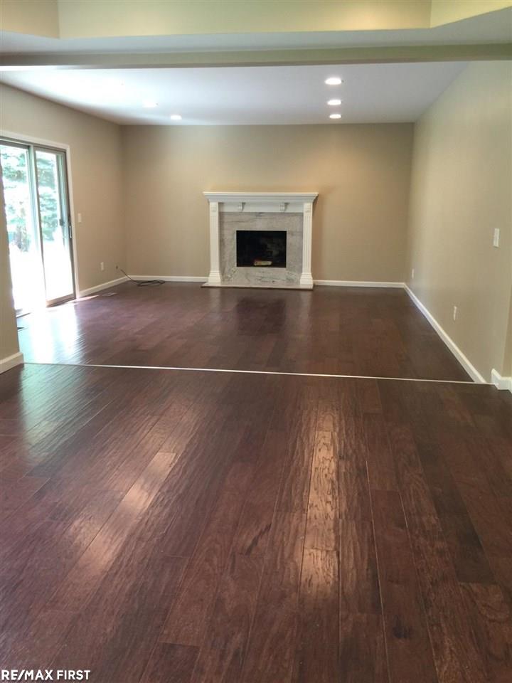865 Langley Court Rochester, MI 48309 - Photo 21 of 43 31301883-20.JPG