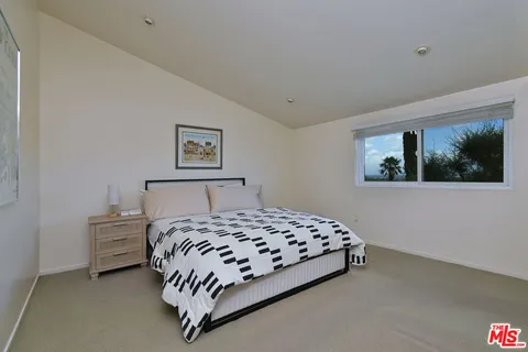 $1,549,000 | 6041 Ellenview Avenue, Woodland Hills, CA 91367