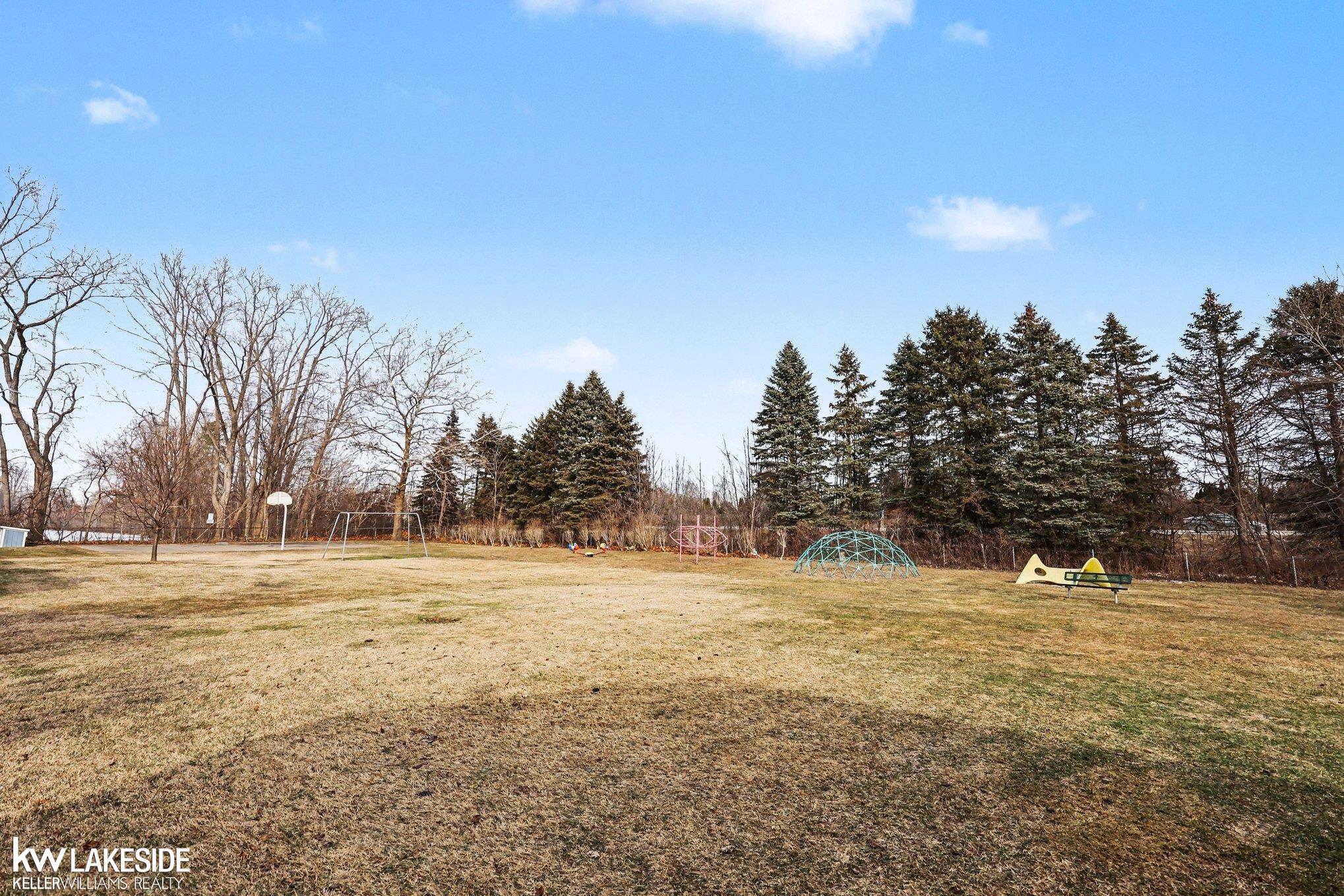 11518 Messmore Road, Unit 44 Utica, MI 48317 - Photo 16 of 21