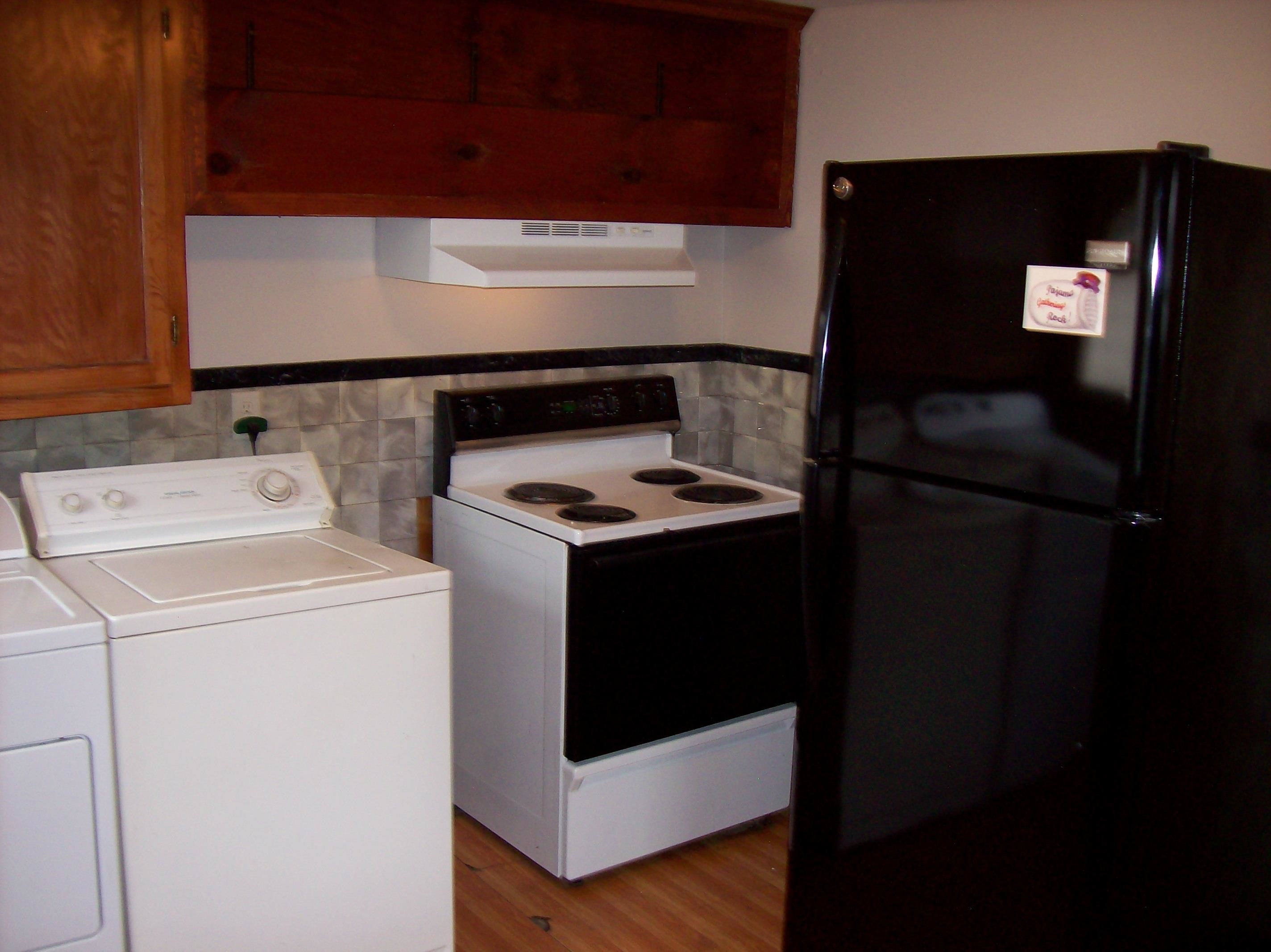 1002 Adams Street Portage, WI 53901 - Photo 6 of 32