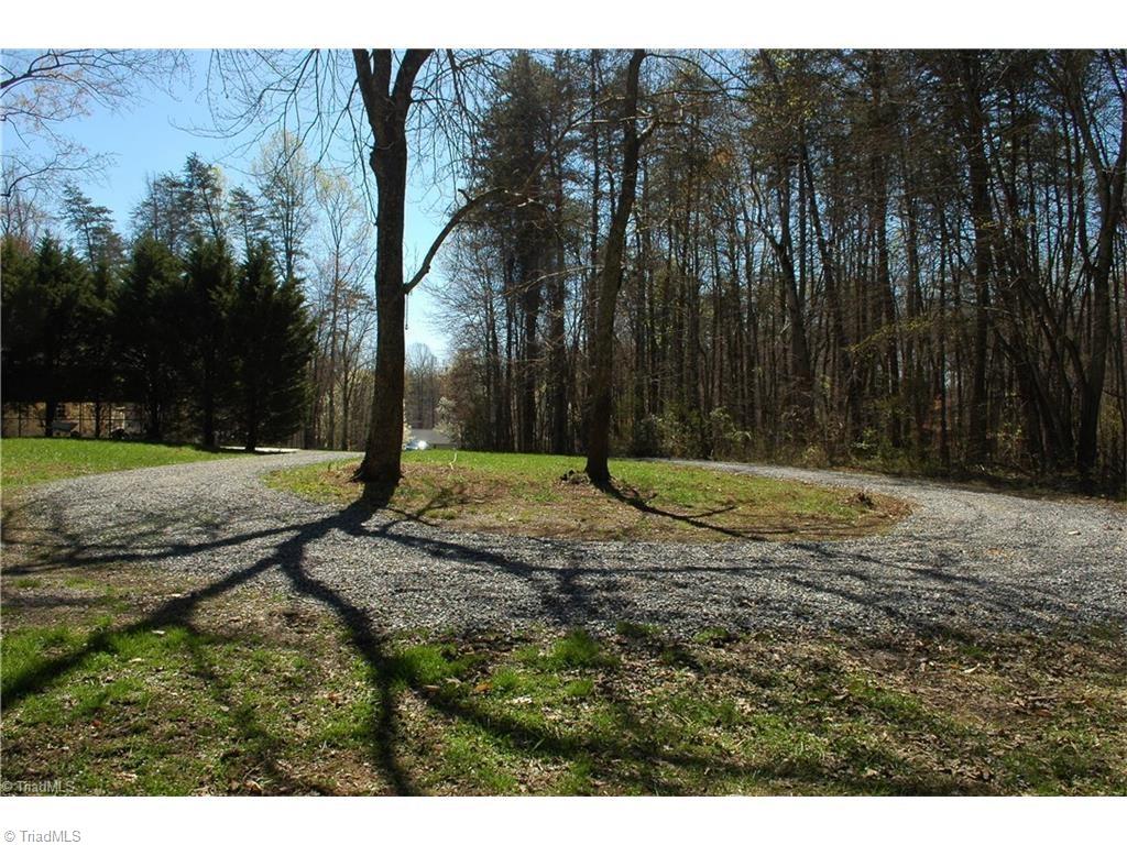 1828 Highway 68 Oak Ridge, NC 27310 - Photo 5 of 15