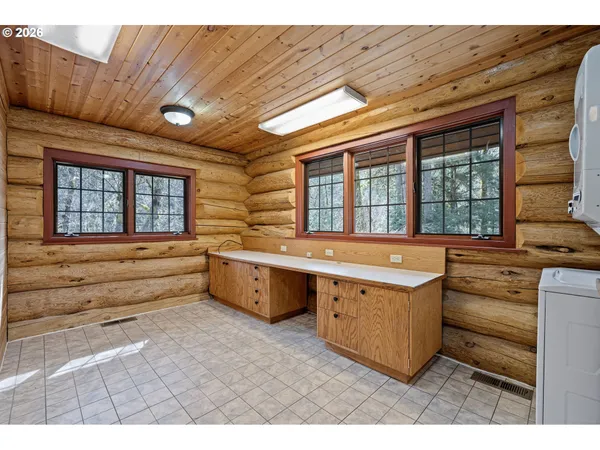 a view of a yard with street