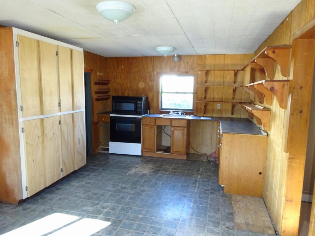 52 Main Street Rochester, NH 03868 - Photo 5 of 10