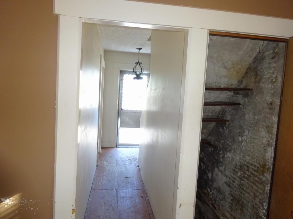 52 Main Street Rochester, NH 03868 - Photo 9 of 10
