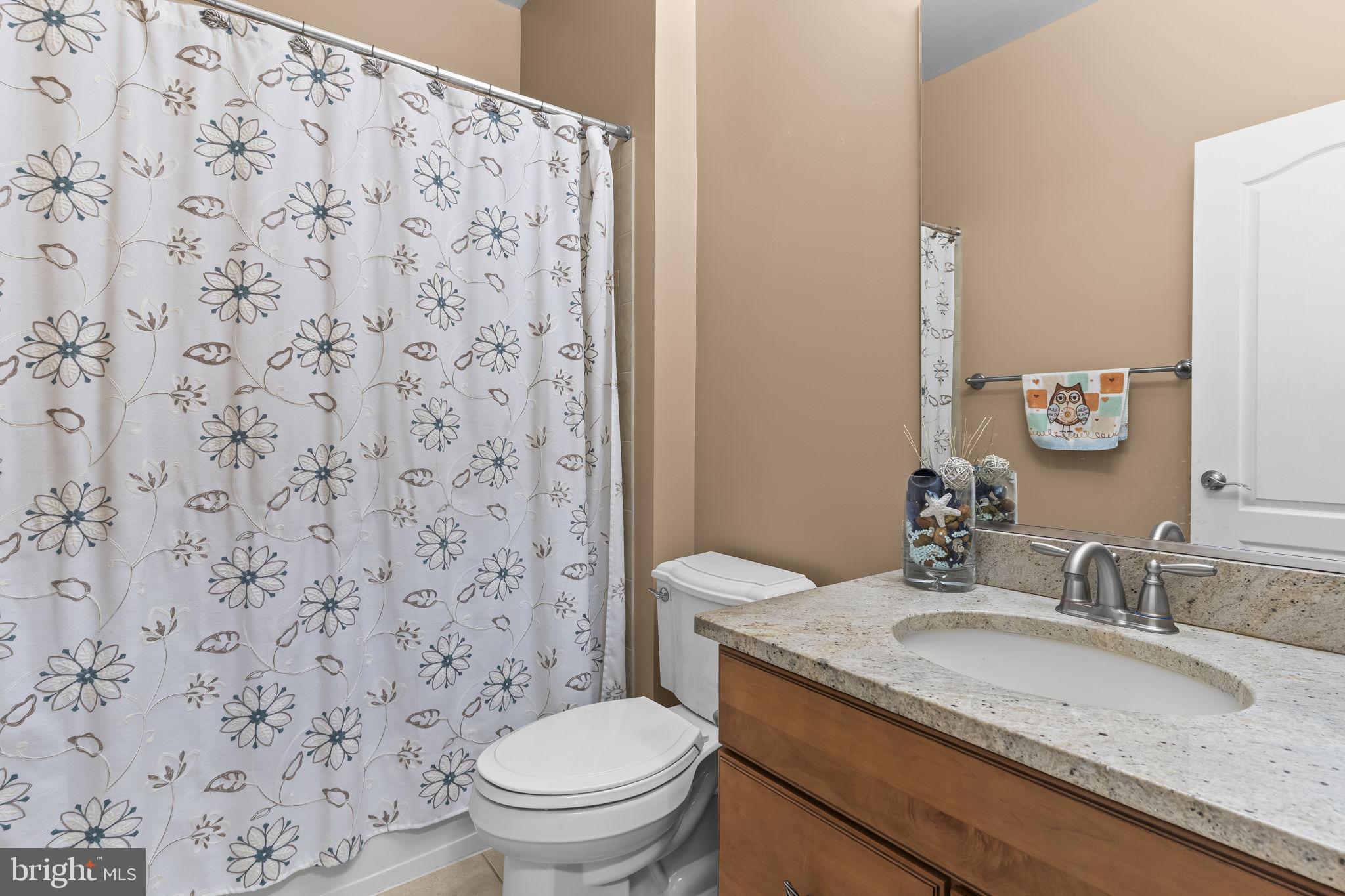 3283 Huntsman Drive Huntingtown, MD 20639 - Photo 26 of 77 Main level full bath