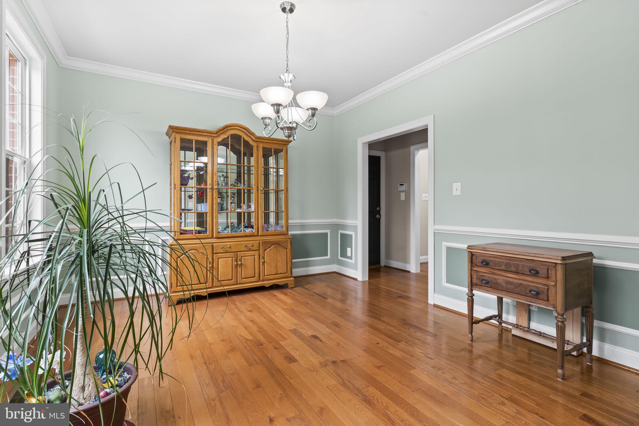 3283 Huntsman Drive Huntingtown, MD 20639 - Photo 8 of 77 Dining room