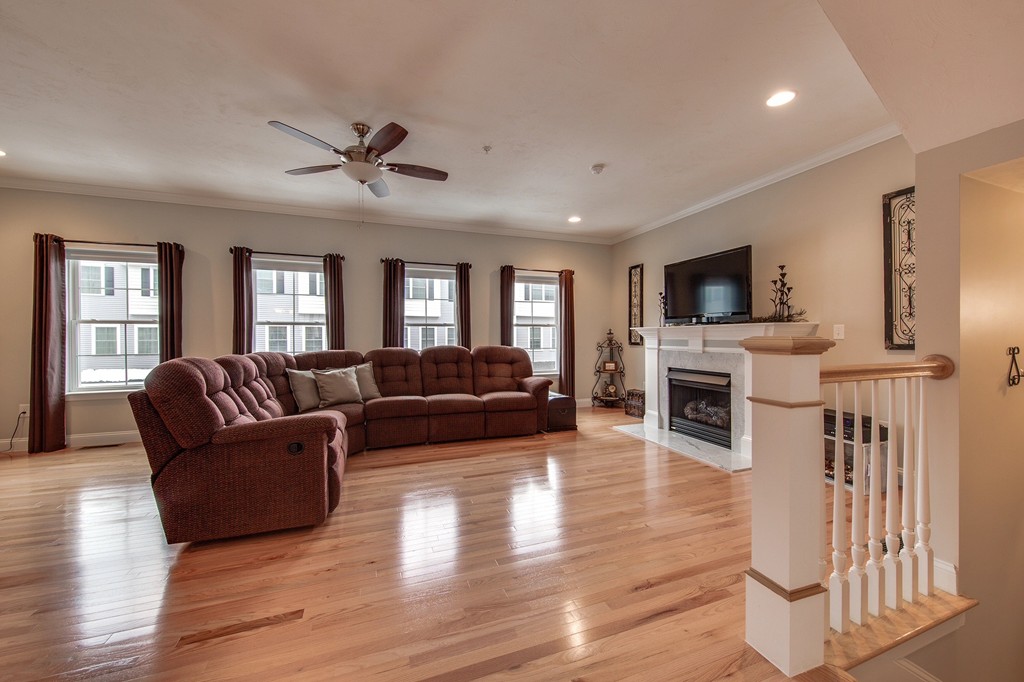 84 Compass Point, Unit 84 North Andover, MA 01845 - Photo 5 of 24 Gallery Image 5