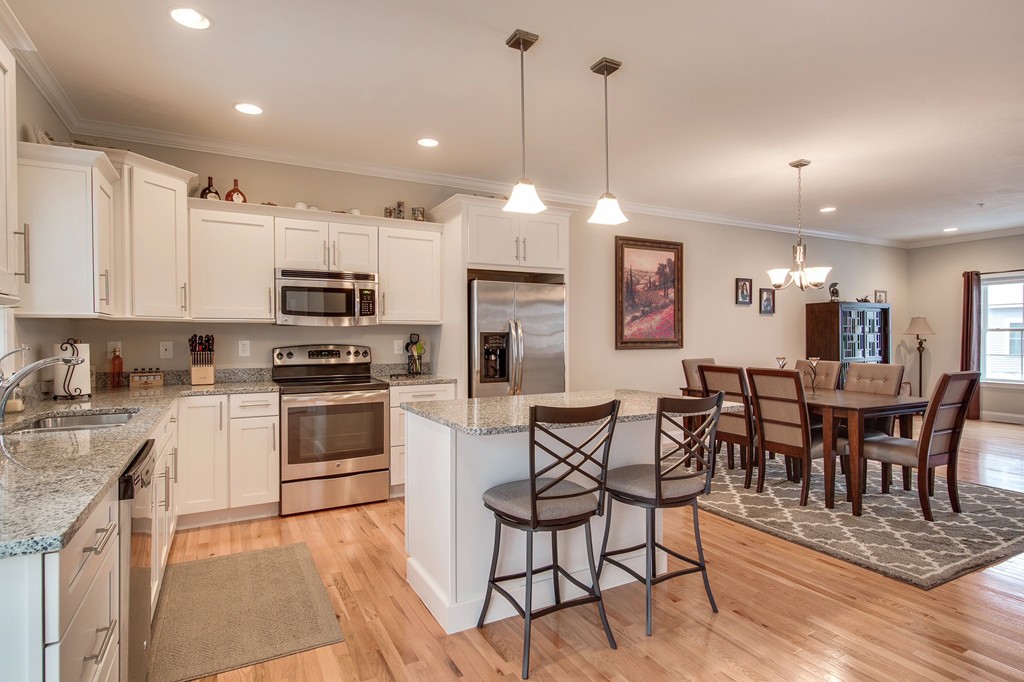 84 Compass Point, Unit 84 North Andover, MA 01845 - Photo 9 of 24 Gallery Image 9