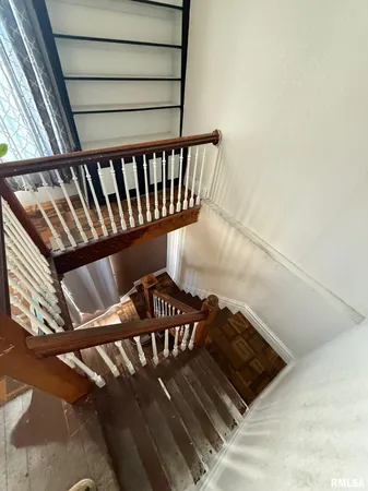 $170,000 | 619 North 12th Street, Petersburg, IL 62675