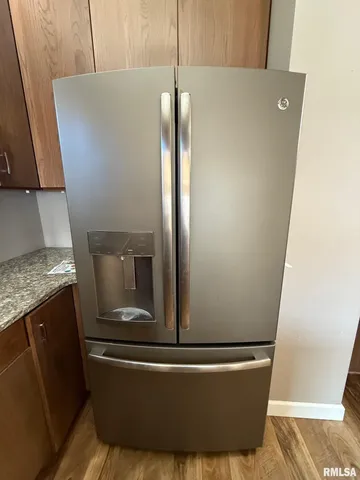 $170,000 | 619 North 12th Street, Petersburg, IL 62675