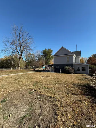 $170,000 | 619 North 12th Street, Petersburg, IL 62675