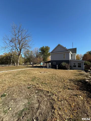 $170,000 | 619 North 12th Street, Petersburg, IL 62675