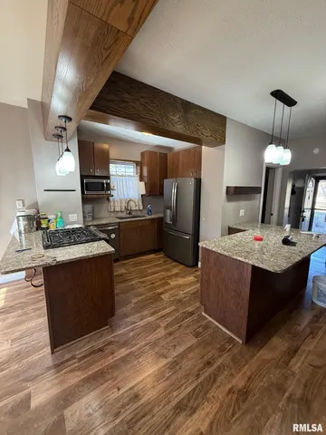 $170,000 | 619 North 12th Street, Petersburg, IL 62675