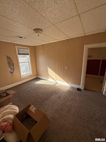 $170,000 | 619 North 12th Street, Petersburg, IL 62675