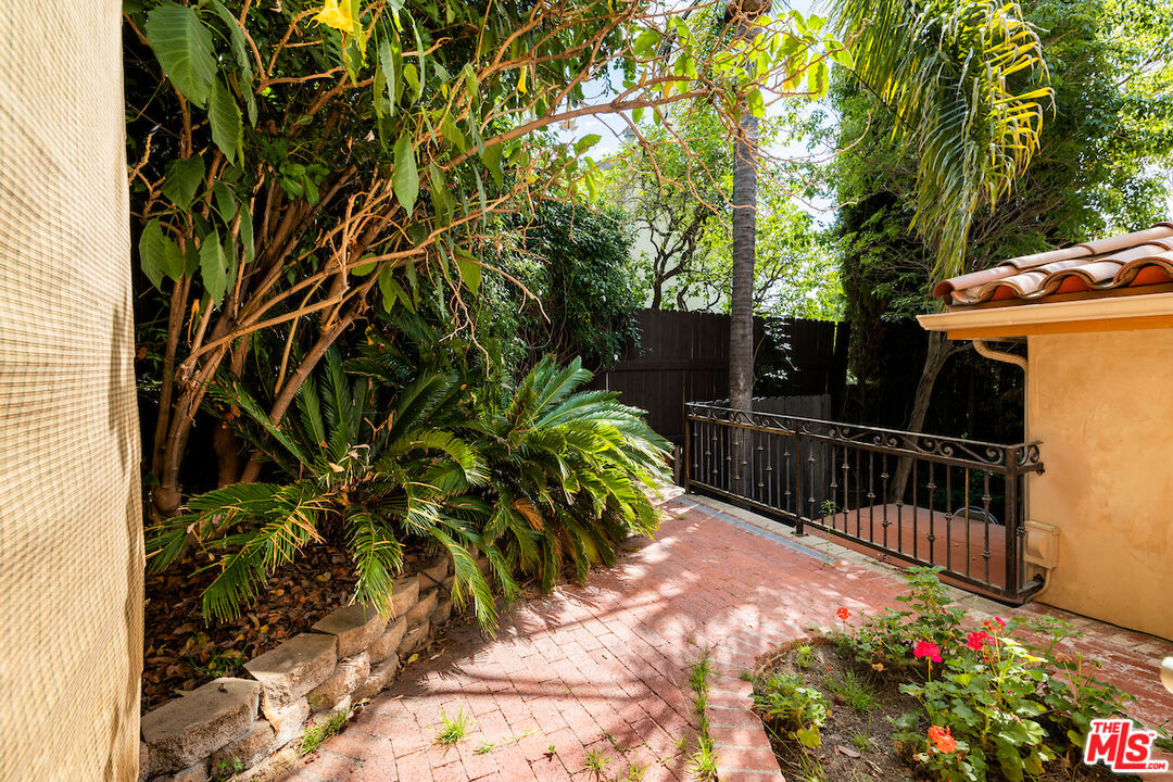 2604 Rutherford Drive Los Angeles, CA 90068 - Photo 23 of 23