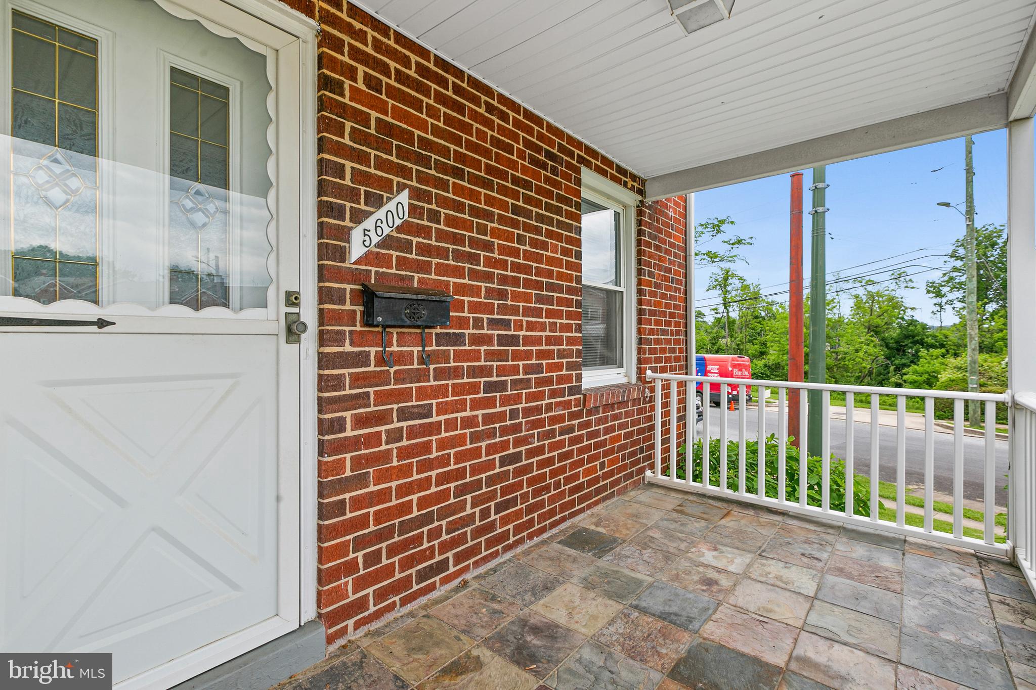 5600 Braxfield Road Halethorpe, MD 21227 - Photo 4 of 32 Porch Front