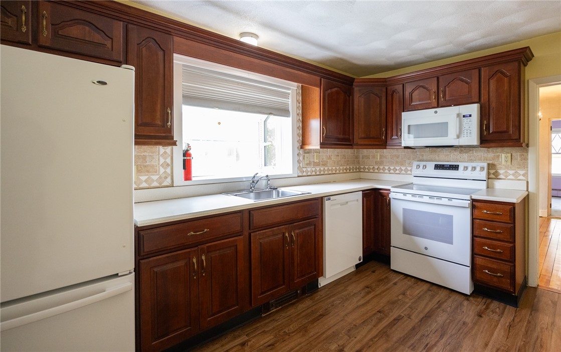 71 Roland Street Cumberland, RI 02864 - Photo 17 of 33
