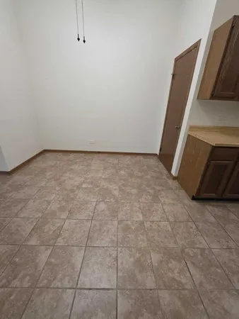 $2,300 | 9950 Treetop Drive, Unit 340S, Orland Park, IL 60462