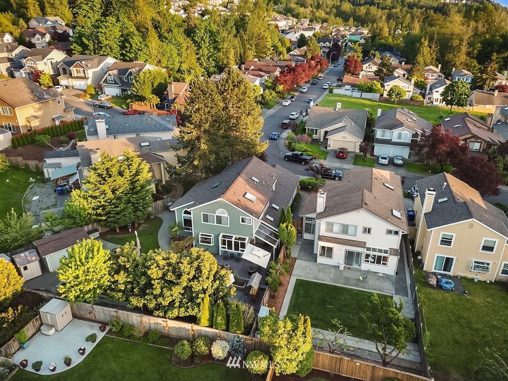 932 South 32nd Place Renton, WA 98055 - Photo 31 of 31 an aerial view of residential houses with outdoor space and street view