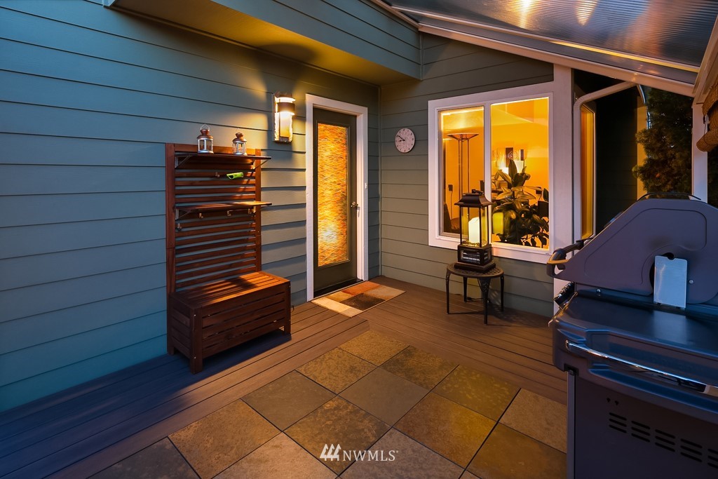 932 South 32nd Place Renton, WA 98055 - Photo 5 of 31