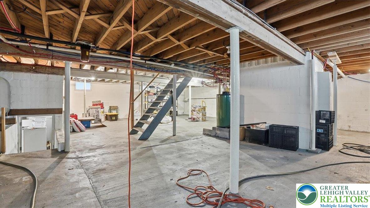 172 Evergreen Hollow Road Effort, PA 18330 - Photo 44 of 70 a view of a hall with wooden floor