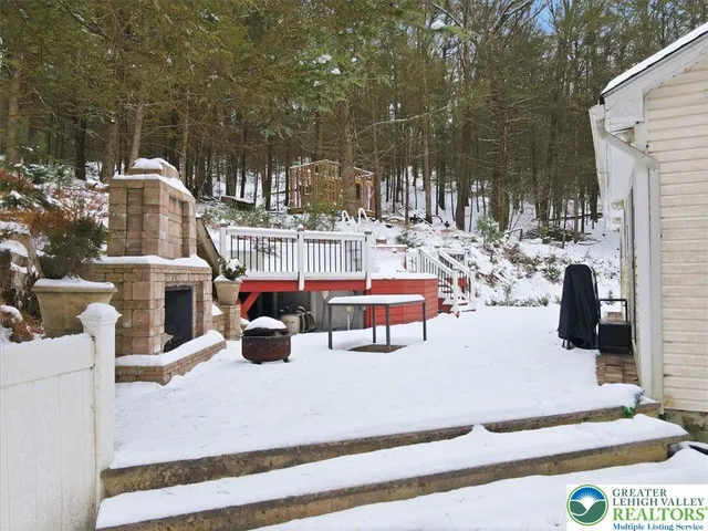 $410,900 | 172 Evergreen Hollow Road, Effort, PA 18330