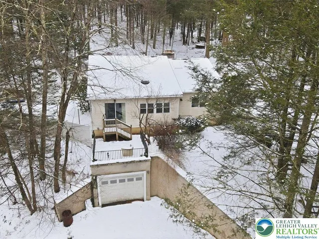 $410,900 | 172 Evergreen Hollow Road, Effort, PA 18330