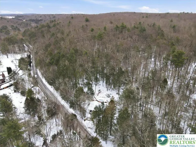 $410,900 | 172 Evergreen Hollow Road, Effort, PA 18330