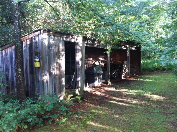 150 Woods Road Barre, MA 01005 - Photo 12 of 13 a view of a house with backyard and tree