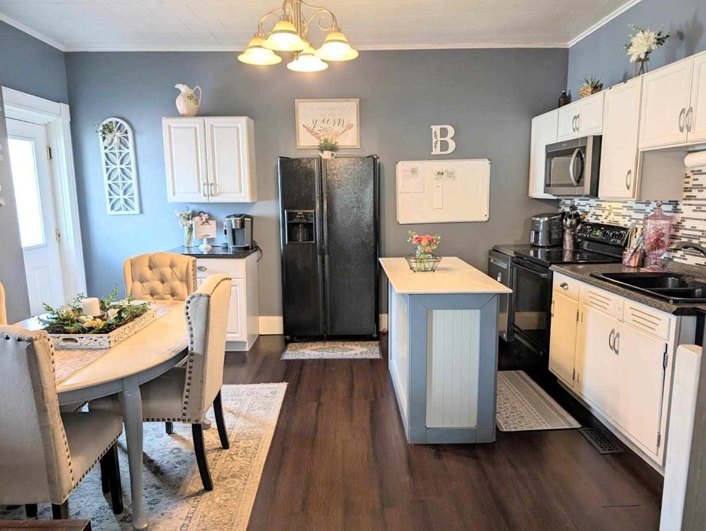 209 Main Street Alexandria, PA 16611 - Photo 4 of 22 Gallery Image 4