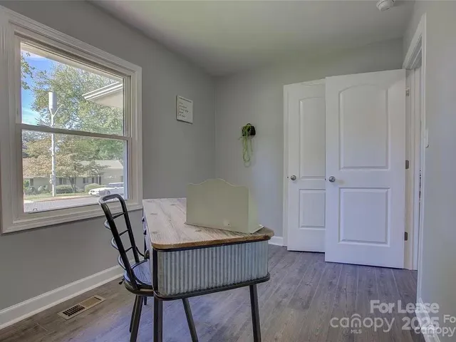 $2,500 | 1208 Fontana Avenue, Charlotte, NC 28206