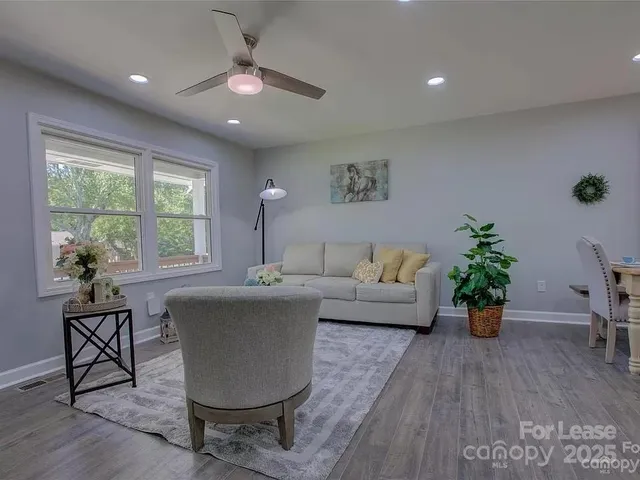 $2,500 | 1208 Fontana Avenue, Charlotte, NC 28206