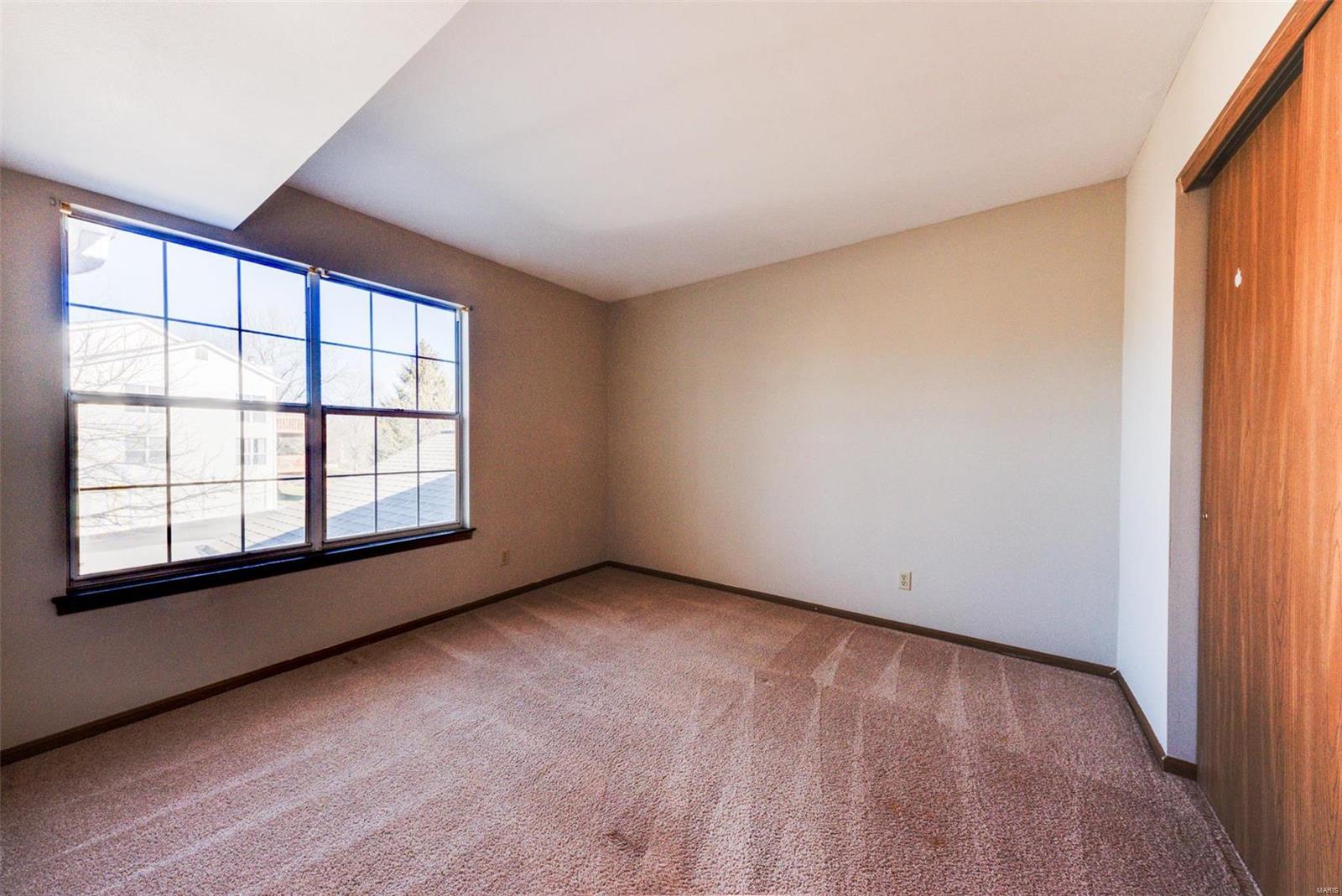 601 Pine Ridge Trails Court, Unit B Ballwin, MO 63021 - Photo 10 of 17 Gallery Image 10