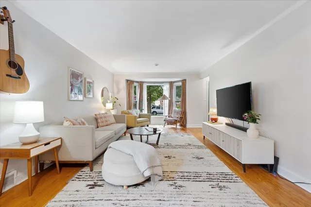 $465,000 | 220 Richmond Street, Evanston, IL 60202