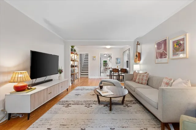 $465,000 | 220 Richmond Street, Evanston, IL 60202