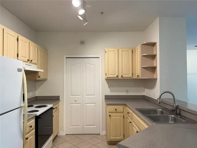 $1,450 | 1100 Lake Shadow Circle, Unit 2207, Maitland, FL 32751