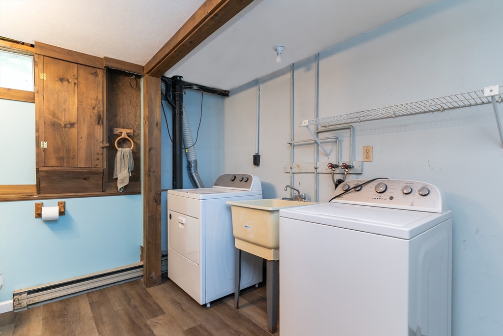 17 Pomeroy Court Amherst, MA 01002 - Photo 33 of 41 a utility room with dryer and washer