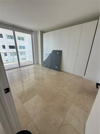 $3,750 | 6365 Collins Avenue, Unit 904, Miami Beach, FL 33141