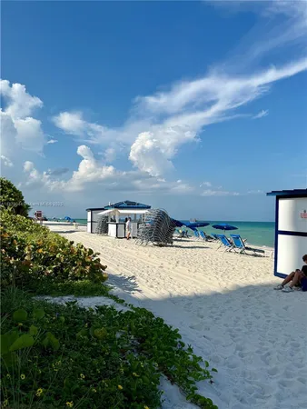 $3,750 | 6365 Collins Avenue, Unit 904, Miami Beach, FL 33141