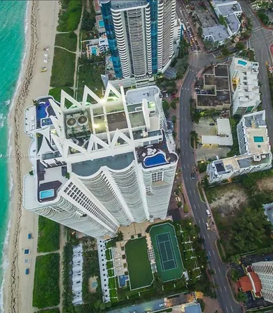 $3,750 | 6365 Collins Avenue, Unit 904, Miami Beach, FL 33141