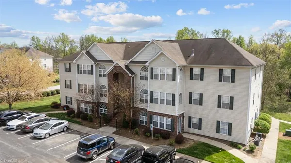 $169,900 | 125 James Road, Unit 1B, High Point, NC 27265