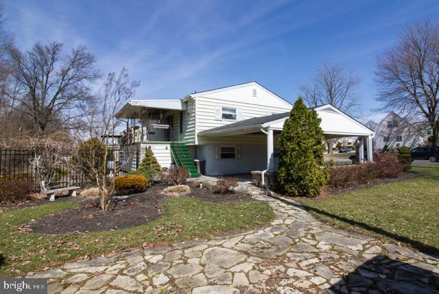 1310 Westburn Road Baltimore, MD 21228 - Photo 4 of 24 Yard