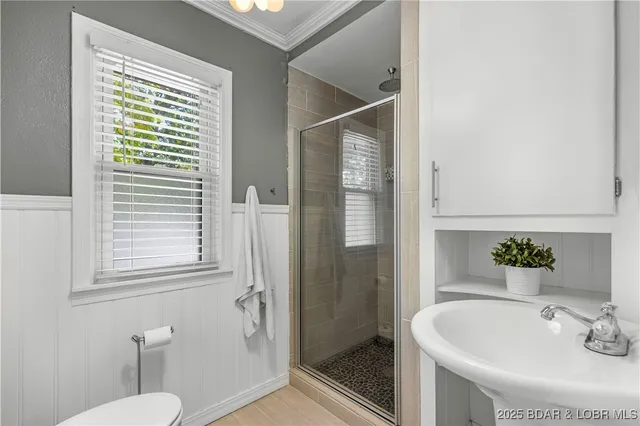 $440,000 | 12 Golf Course Road, Eldon, MO 65026