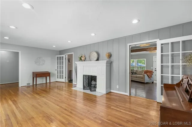 $440,000 | 12 Golf Course Road, Eldon, MO 65026