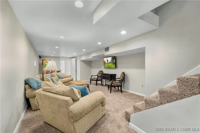 $440,000 | 12 Golf Course Road, Eldon, MO 65026