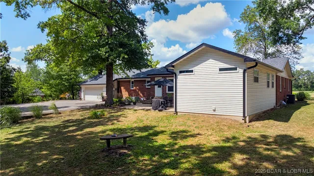 $440,000 | 12 Golf Course Road, Eldon, MO 65026