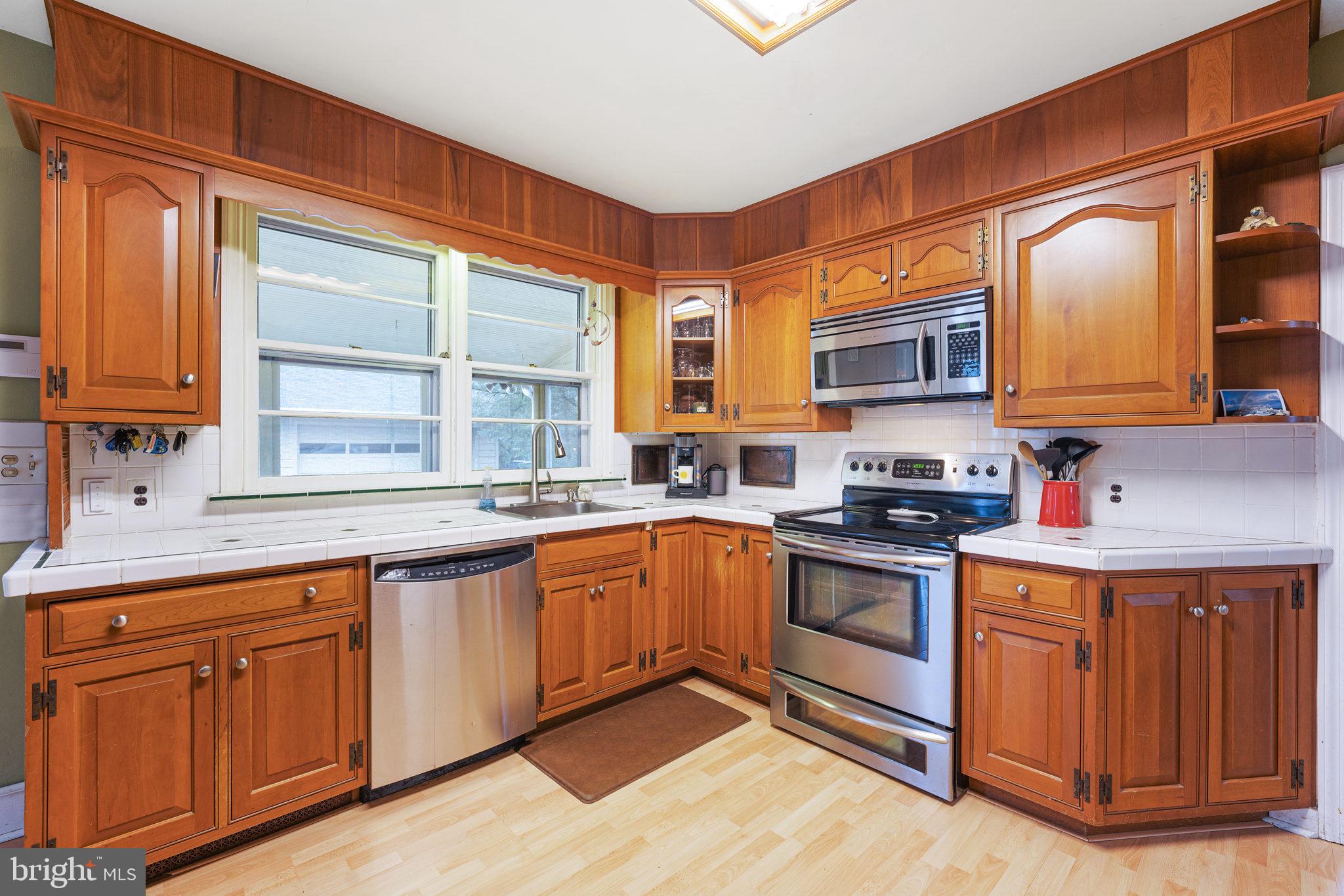 415 School Lane Wayne, PA 19087 - Photo 12 of 32