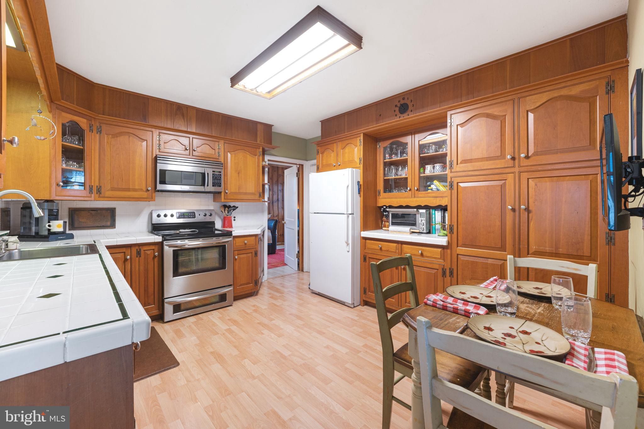 415 School Lane Wayne, PA 19087 - Photo 15 of 32